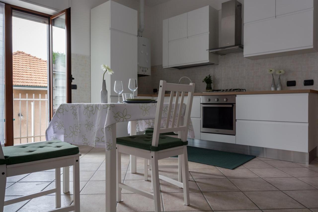 Appartamento Zenaup Saronno Luaran gambar